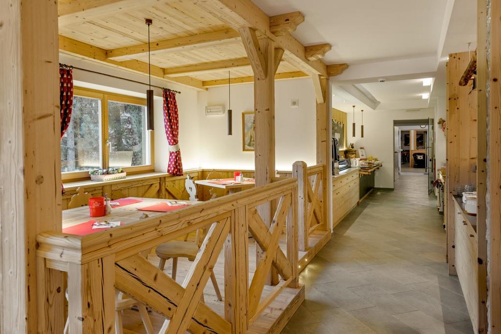 Hotel Garni Lastei Pozza di Fassa Exterior photo